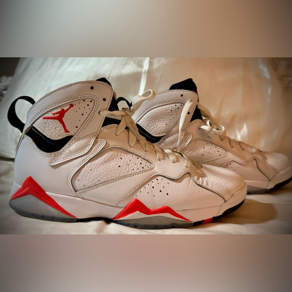 Nike Air Jordan 7 Retro white infrared